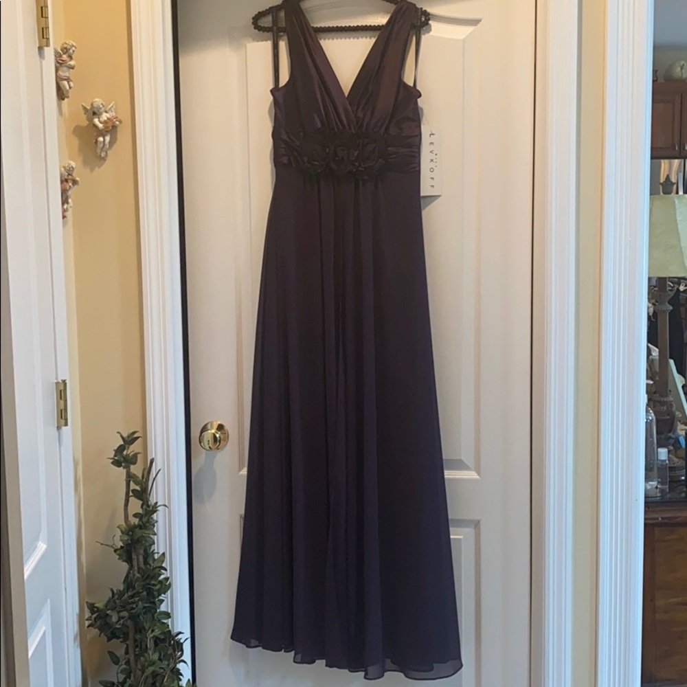 Bridesmaids/wedding gown (New)